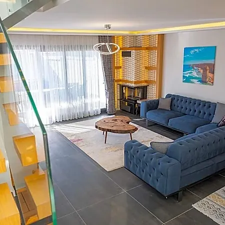 Lueks Huzurlu Yeni * Çeşme