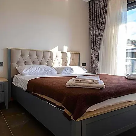 Villa Lueks Huzurlu Yeni Çeşme