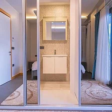Lueks Huzurlu Yeni Villa *