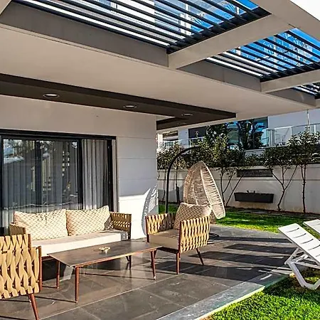 Lueks Huzurlu Yeni Villa