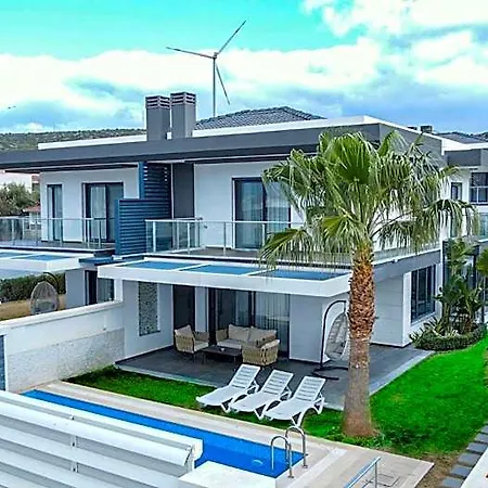 Lueks Huzurlu Yeni Villa *