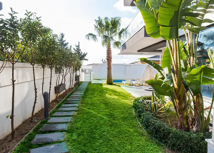 Lueks Huzurlu Yeni Villa Cesme